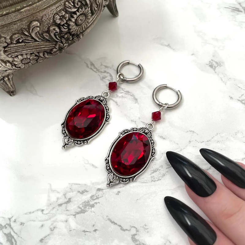 Brincos Cameo Vampiro, Joias G - Women'S Vampire Accessories avaliação e preço