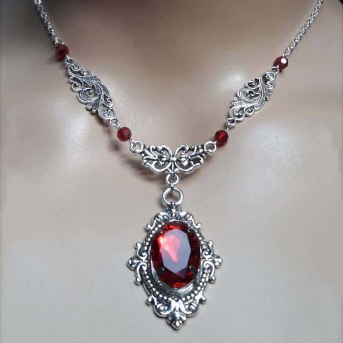Colar de gota de água mágica r - Women'S Vampire Accessories avaliação e preço