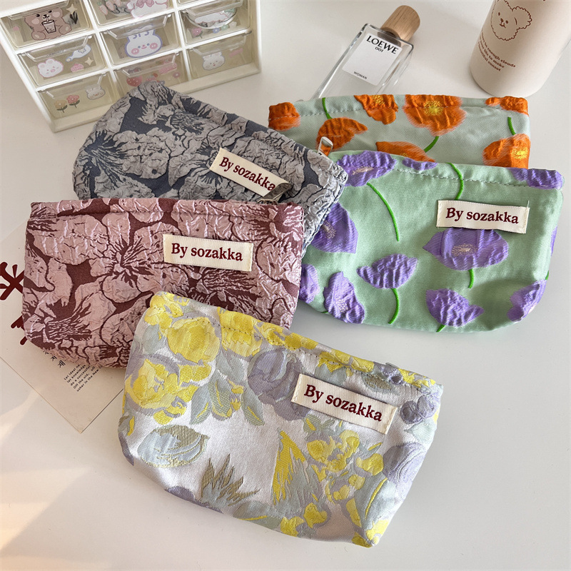 Flores em relevo francês Viage - Women Accessories List avaliação e preço